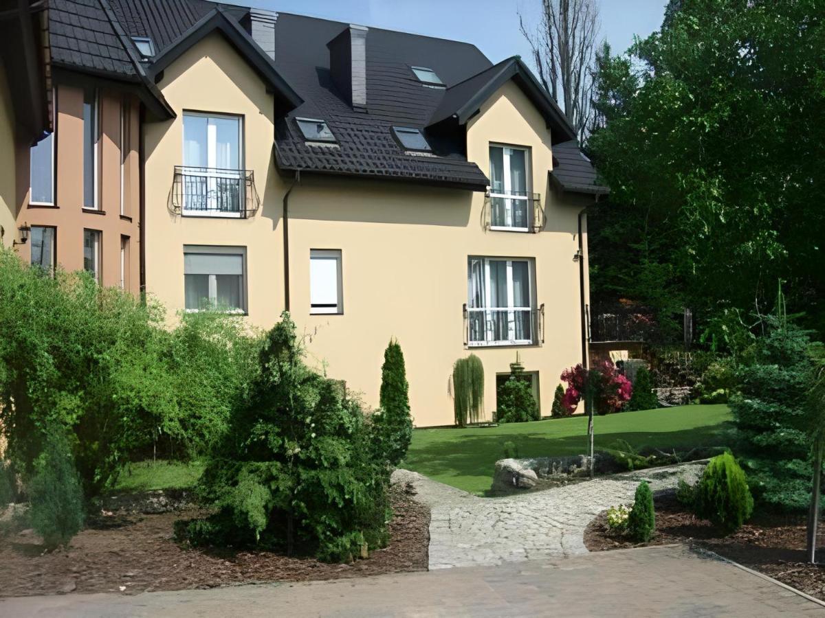 Hotel Zieliniec, Poznan
